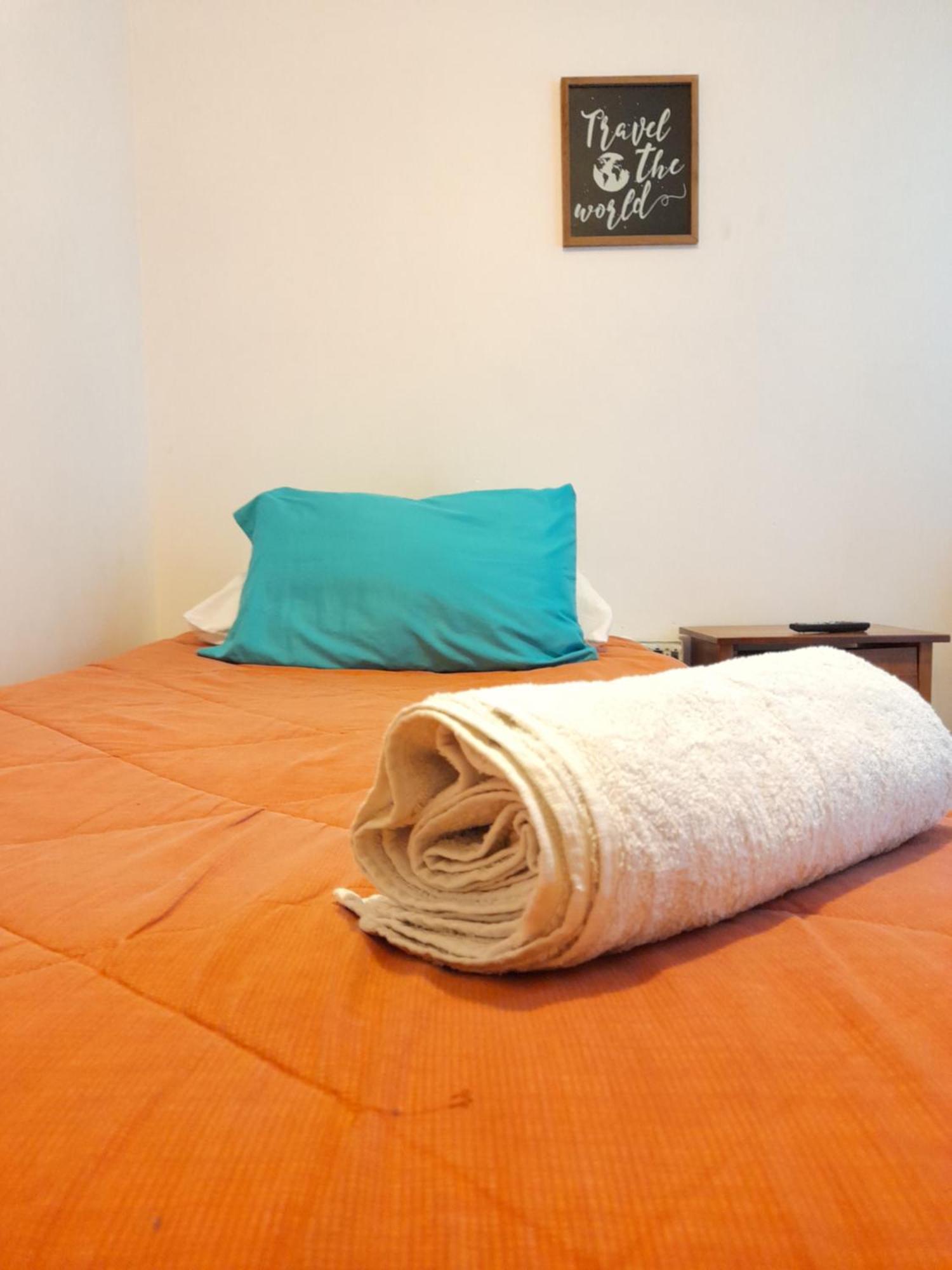 Atacama Hostel Backpackers 산티아고 외부 사진