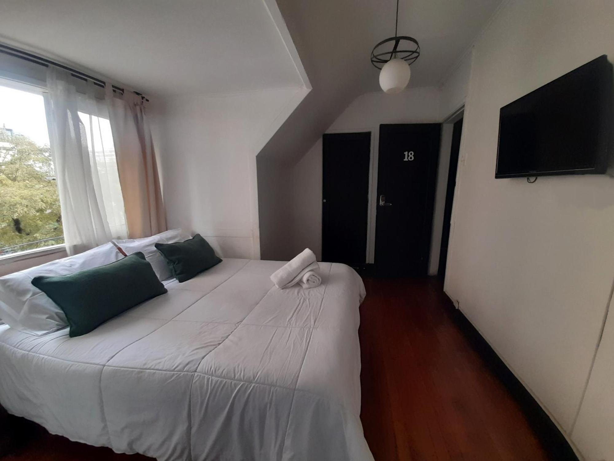Atacama Hostel Backpackers 산티아고 외부 사진